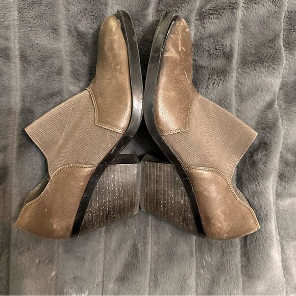 Naya Acre Slip On Booties size 10 - Picture 5 of 7